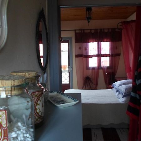 Ria Chez Vivi Bed & Breakfast エクステリア 写真